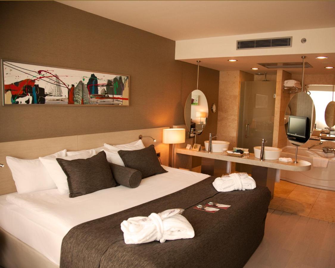 Cpankara Hotel Exterior photo A room at the hotel